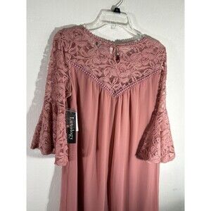 Luxology NWT Women’s Small Mauve Lace Trimmed Lined Ethereal Bell Sleeve Dress